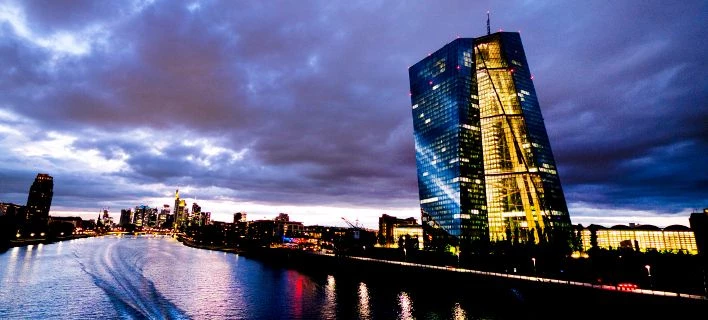 Reuters: Η Ελλάδα κινδυνεύει να χάσει την πρώτη δόση από την επιστροφή των κερδών της ΕΚΤ